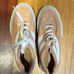 Superga Kids Sneakers in Tan and White